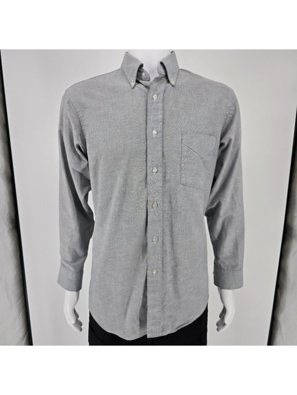 Vintage 1980s Sears Roebuck & Co. Light Gray Button-Down Shirt (16 32/33)